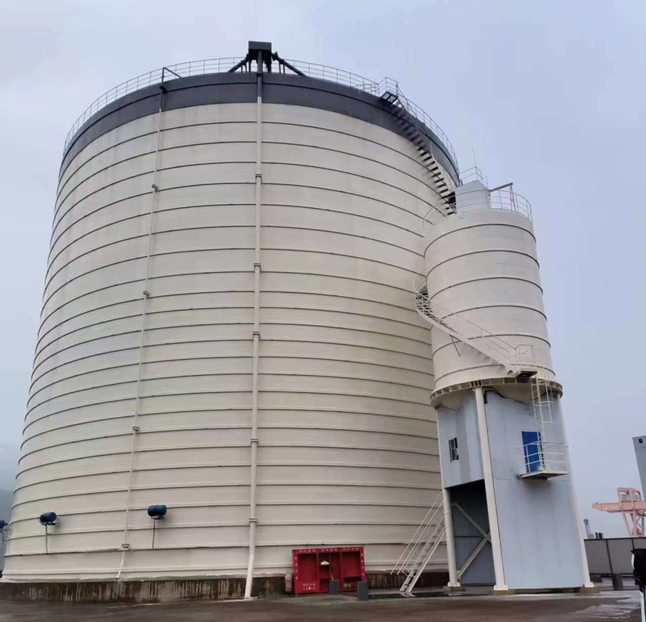 碧江10万吨水泥钢板库